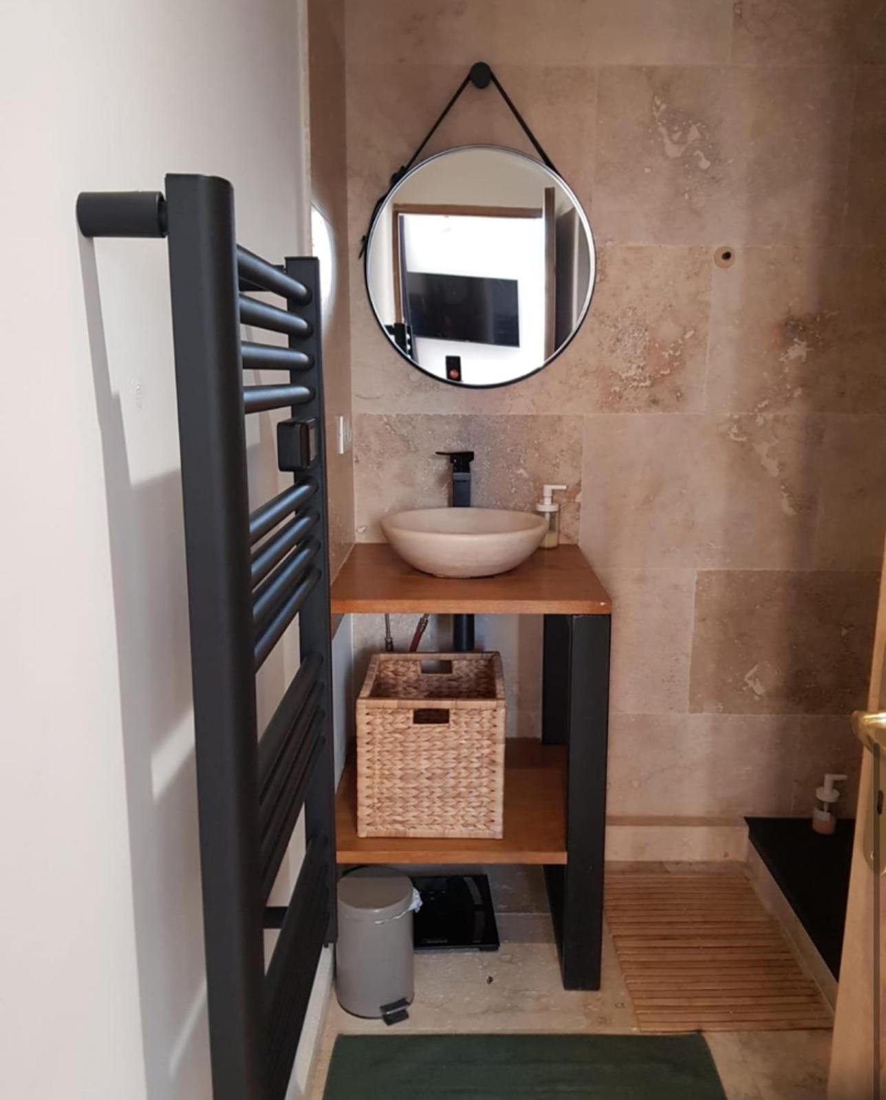 Central And Comfortable Studio, Near Train Station Marseille Luaran gambar