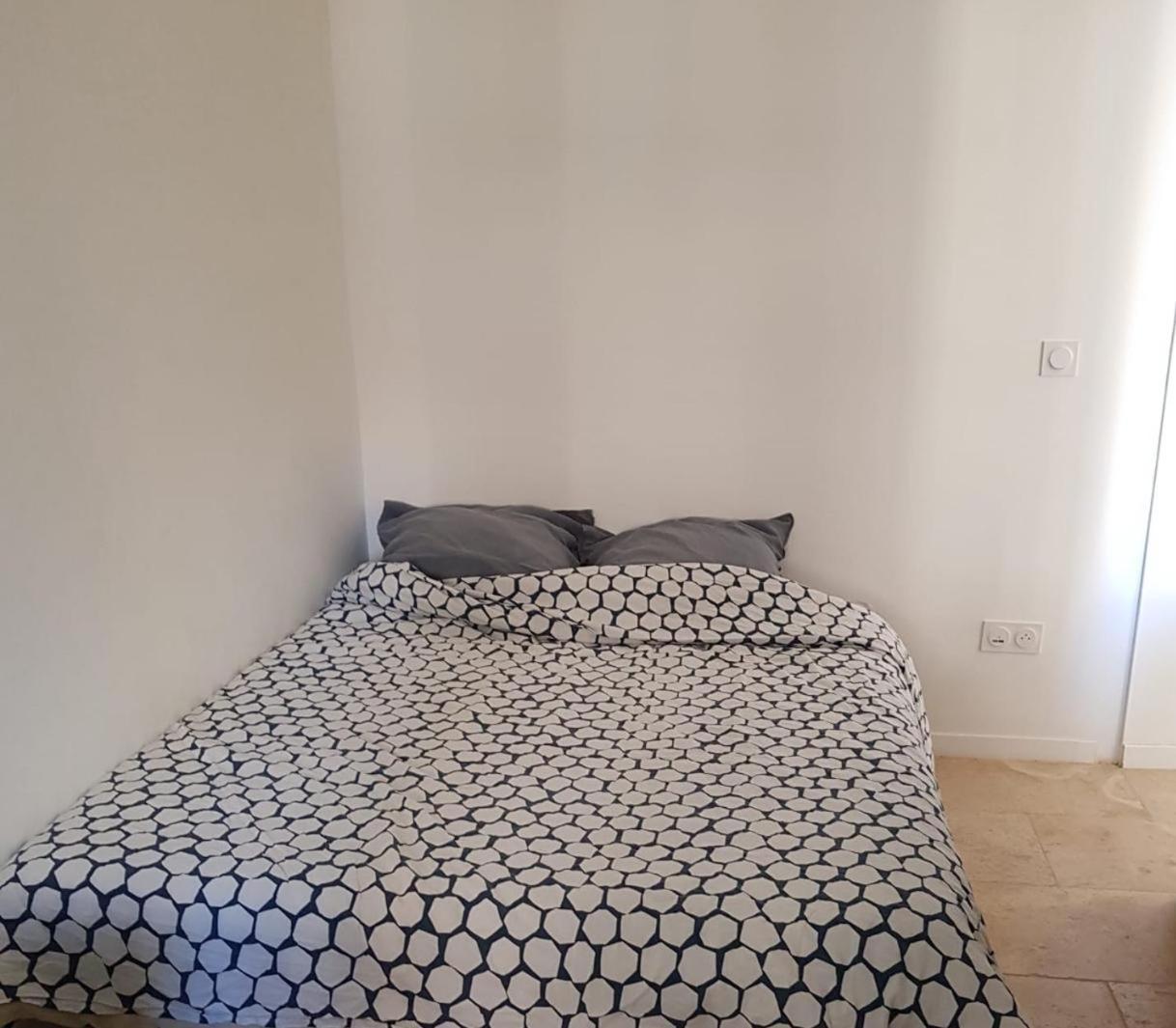 Central And Comfortable Studio, Near Train Station Marseille Luaran gambar
